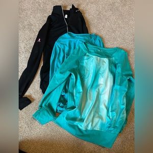 Lot of 3 Womens under Armour long sleeve medium